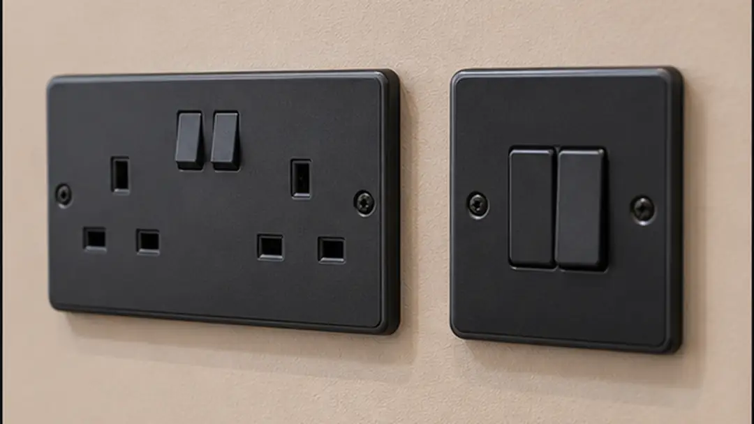 Illustrative small electrical repairs work in Laurencekirk